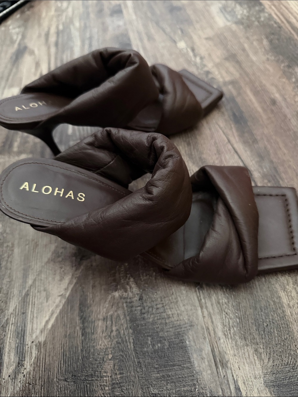ALOHAS Dark Brown Twisted Padded Strap Heels